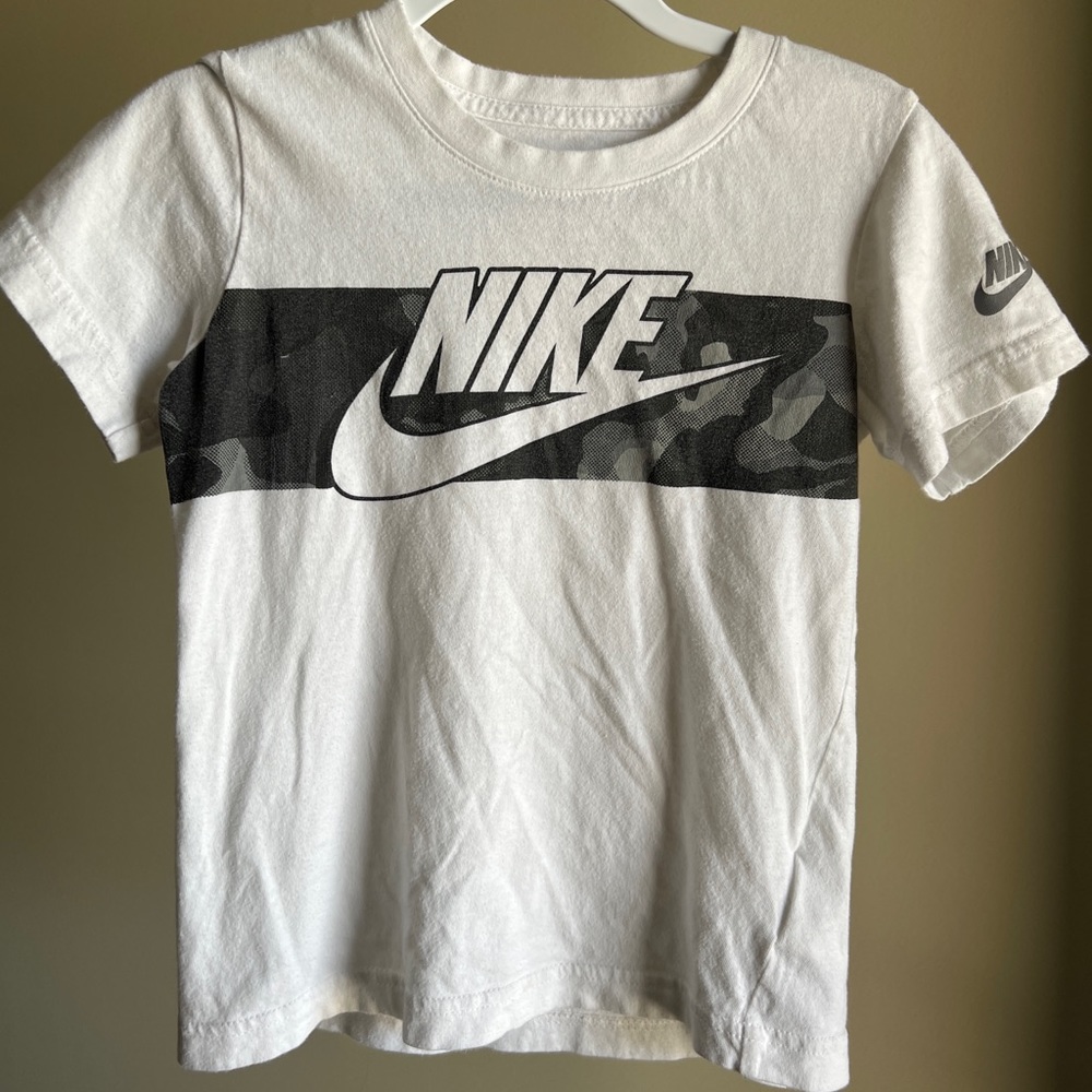 Boys Nike T-Shirt